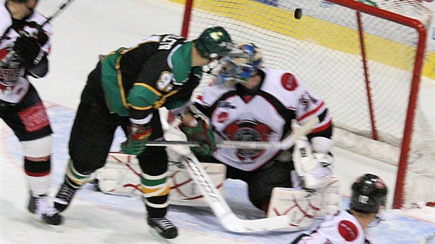 Le HC Carvena perd le gardien Julien Ellis