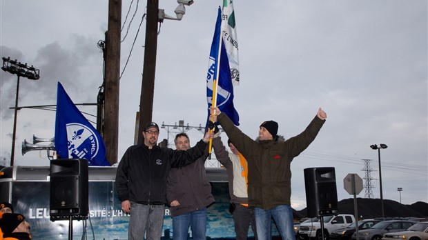 Manifestation des travailleurs de Rio Tinto Alcan d’Alma à Sorel-Tracy