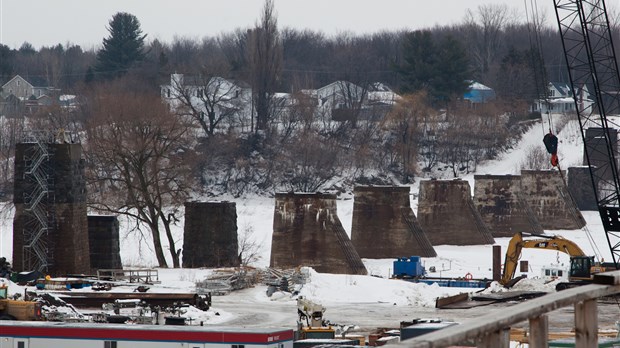 Bas Saint-François : quelques piliers du pont ferroviaire seront démolis