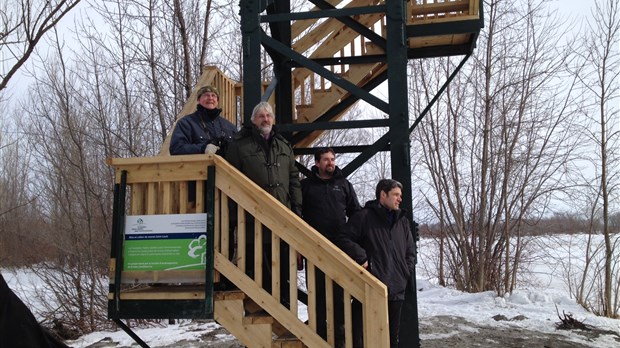 Découvrir la baie Lavallière sur une tour de 10 mètres