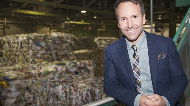 Éric Salvail devient porte-parole de ÉEQ 