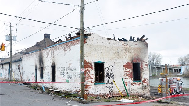 Instabilité de la structure du 2, rue Charlotte: le bâtiment incendié sera démoli