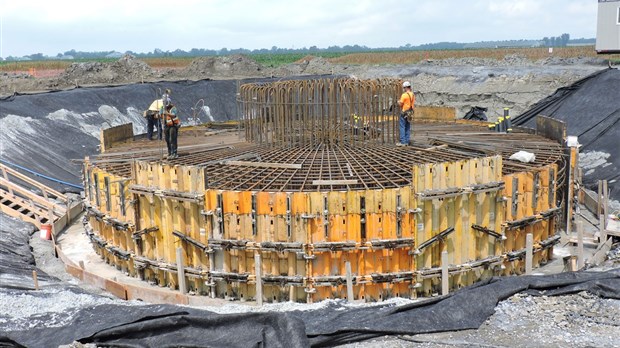 Une visite au chantier de constuction du Parc éolien Pierre-De Saurel