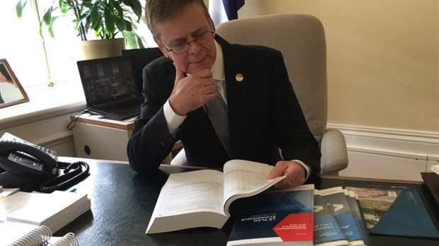 Budget 2017-2018: Après trois ans de démolition, le budget du rafistolage