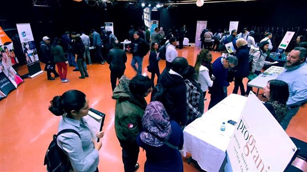La première édition de la Foire de recrutement :  près de 100 chercheurs d’emploi présents