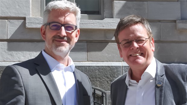 Sylvain Rochon reçoit Jean Martin Aussant pour lancer un été fort à la rencontre des gens de Richelieu 