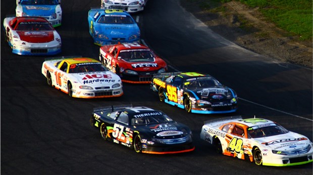 Le Championnat de stock-Car Canadien s'arrête à Saint-Eustache aujourd'hui 