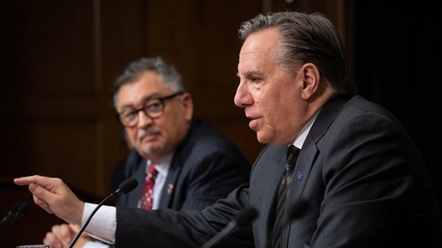 « Tout ça, c'est temporaire » — François Legault