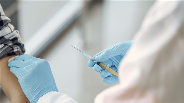 Bris dans le processus de conservation du vaccin AstraZeneca sur le site de vaccination de Sorel-Tracy