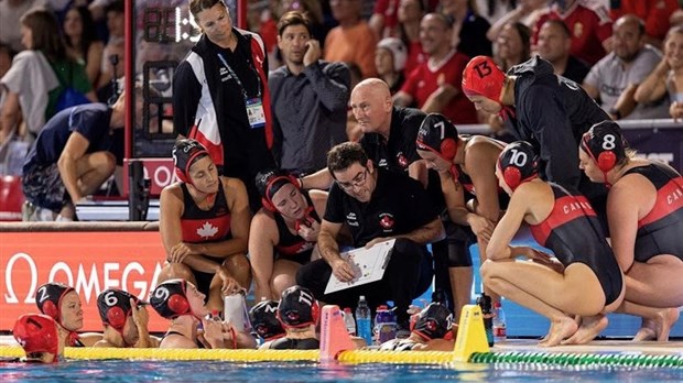 Un troisième quart qui coule l’équipe canadienne féminine de water-polo