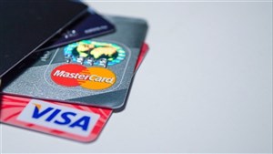 Hausse du versement minimal sur les cartes de crédit