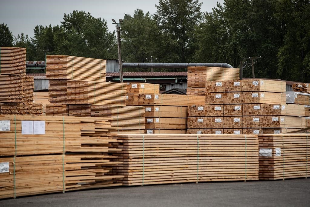 Ottawa contestera les tarifs douaniers américains sur le bois d’œuvre