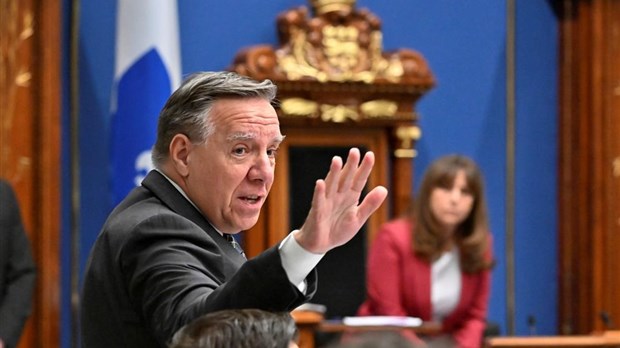 Trudeau doit envoyer un message à l'immigration irrégulière, dit Legault