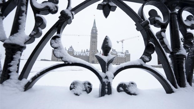 Ottawa cumule un déficit de 5,5 milliards $ pour la période d'avril à décembre