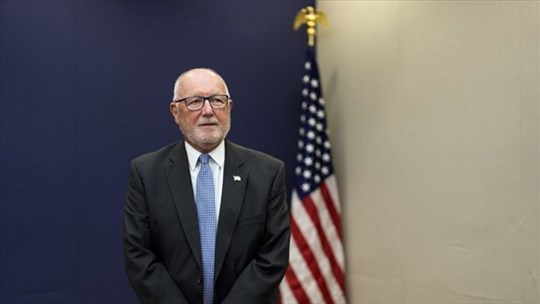 L'ambassadeur des É.-U. minimise les craintes d'ingérence américaine au Canada