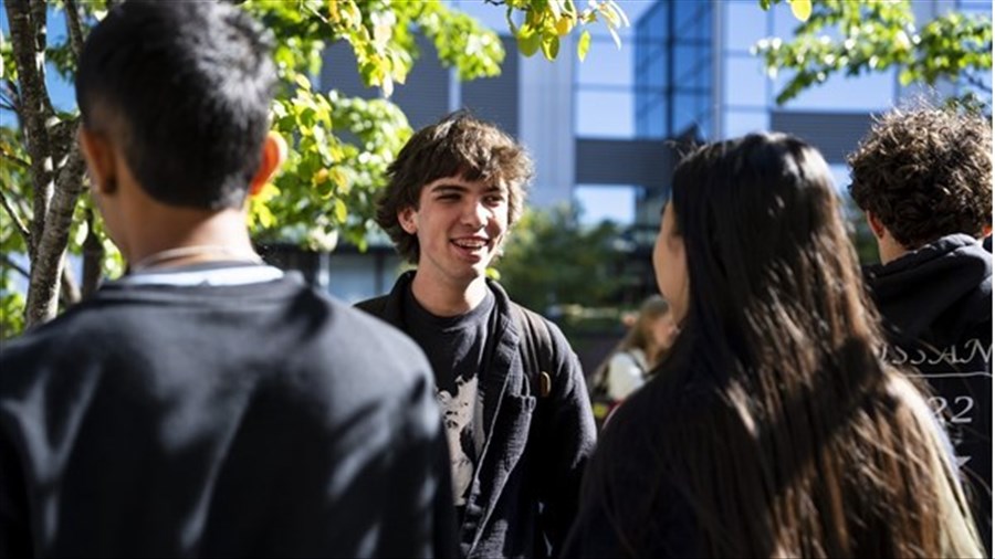 Les jeunes sont plus heureux au Québec qu'ailleurs au pays