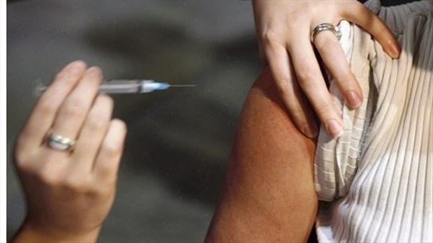 Saison de la grippe: des réticences persistent face à la vaccination, dit un sondage