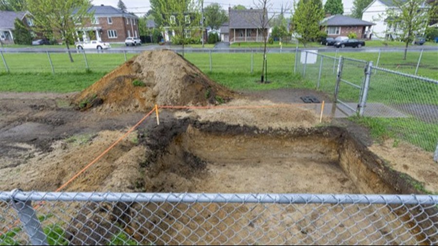 Des artefacts préhistoriques découverts sur le chantier d’une patinoire à Sorel-Tracy