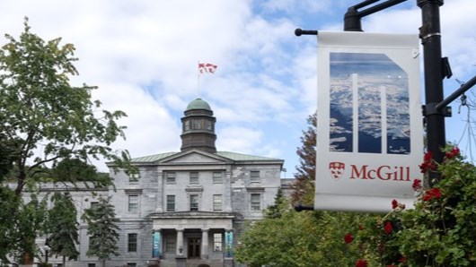 Québec ne contestera pas un jugement sur les frais de scolarité des non-Québécois