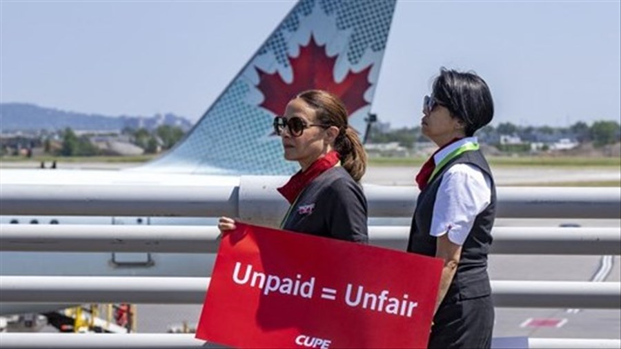 Les agents de bord d'Air Canada entament la dernière journée avant une possible grève