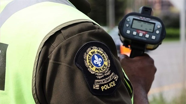 Un homme roule à plus de 145 km/h sur la route 138 à Très-St-Sacrement