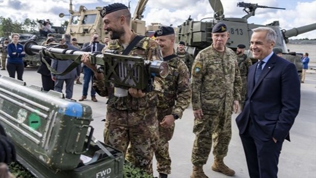 Le gouvernement fédéral veut créer 125 000 emplois dans l'industrie militaire