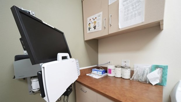 Des cliniques en obstétrique ferment faute d'une entente entre Québec et la FMSQ