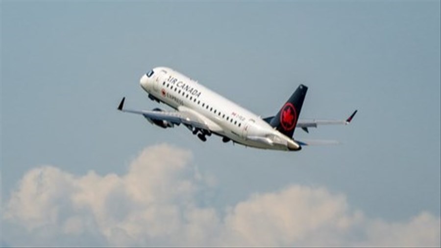 Les Canadiens continuent de voyager en avion malgré la hausse des prix